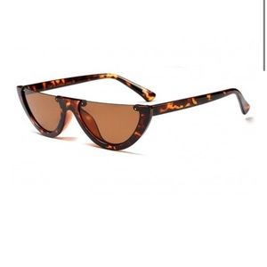 🆓 Half Moon Frame - Kurt Cobain Style Sunglasses